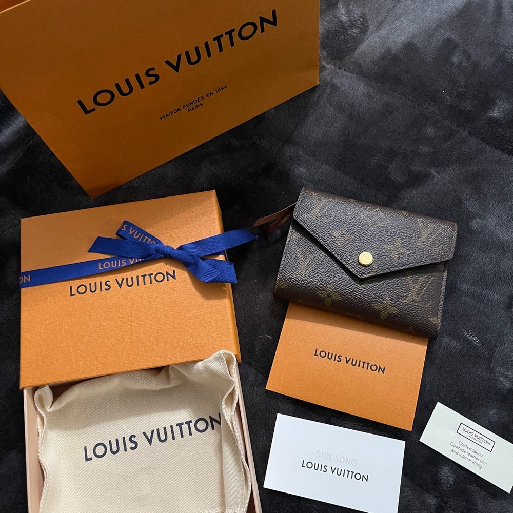 Louis Vuitton Victorine Wallet